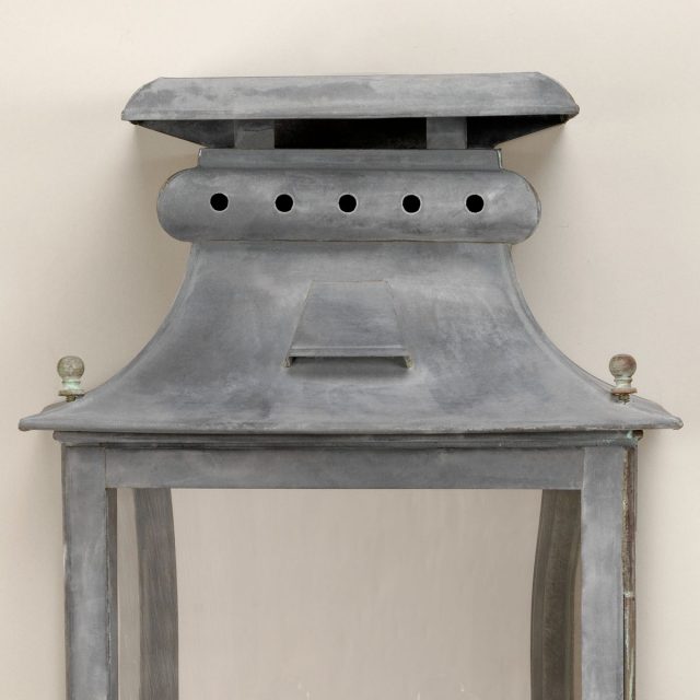 Бра VAUGHAN Chartres Wall Lantern