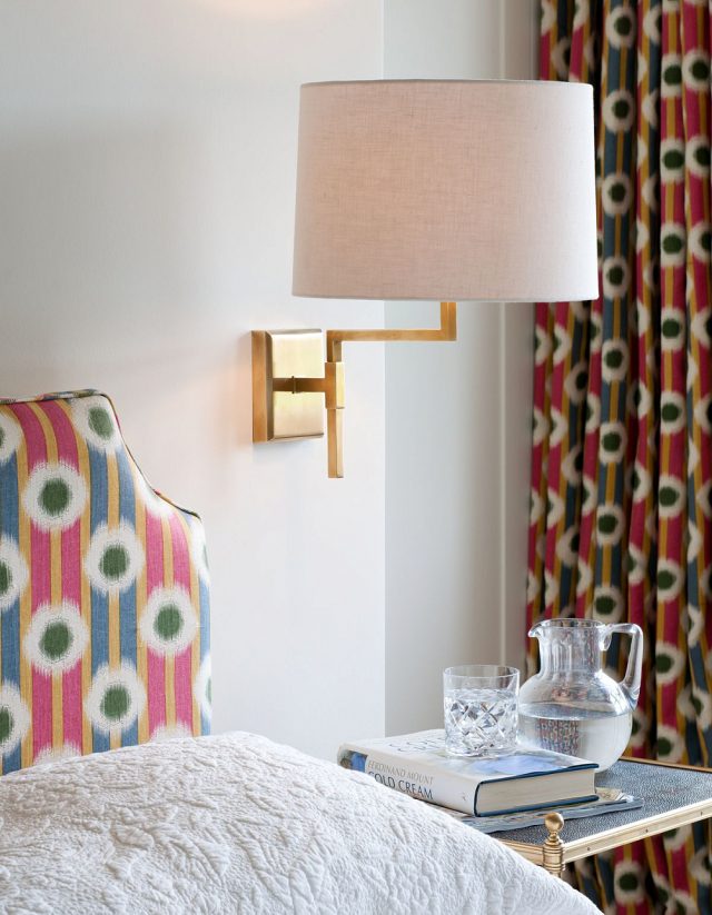 Бра VAUGHAN Knox Swing Arm Wall Light