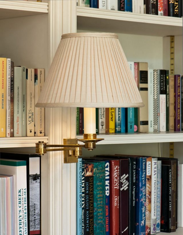 Бра VAUGHAN Library Swing Arm Wall Light