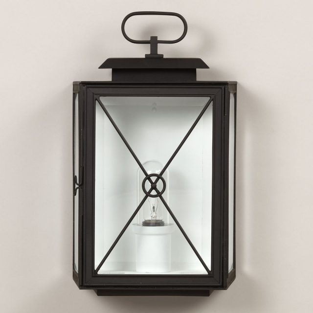 Бра VAUGHAN Richmond Wall Lantern