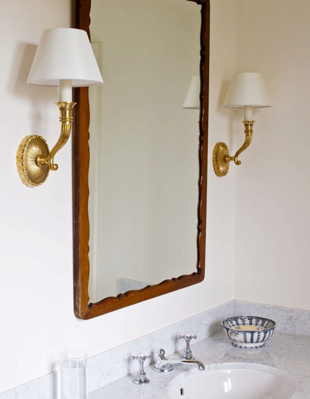 Бра VAUGHAN Sudbury Wall Light