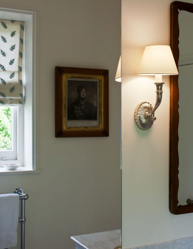 Бра VAUGHAN Sudbury Wall Light