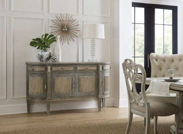Буфет HOOKER FURNITURE SANCTUARY MADEMOISELLE SERVER
