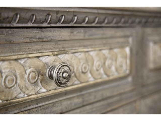 Буфет HOOKER FURNITURE SANCTUARY MADEMOISELLE SERVER
