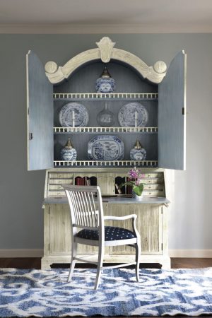 Буфет Jonathan Charles Bywater Washed Acacia Bureau
