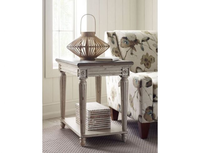 Декоративный стол American Drew Charging Chairside Table