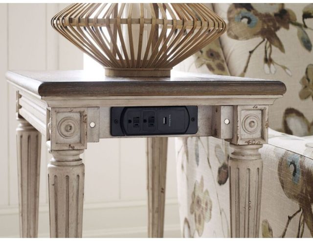 Декоративный стол American Drew Charging Chairside Table