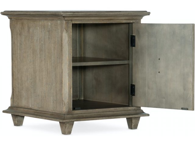 Декоративный стол HOOKER FURNITURE POLTRONA CHAIRSIDE CHEST