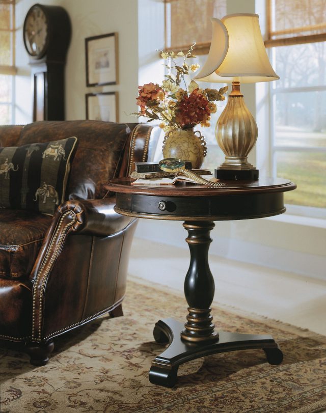 Декоративный стол HOOKER FURNITURE PRESTON RIDGE TABLE