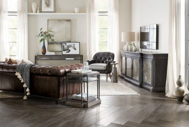 Декоративный стол HOOKER FURNITURE Woodlands End Table with Metal
