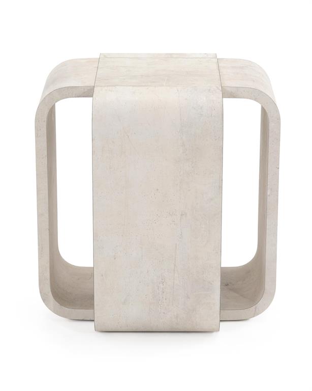 Декоративный стол John-Richard Chalonne End Table