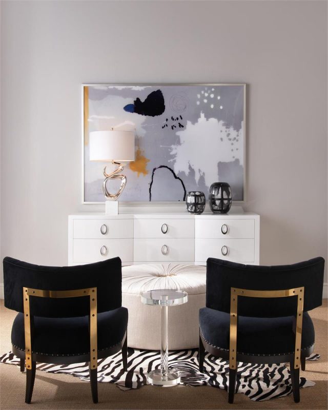 Декоративный стол John-Richard Round Crystal Martini Table