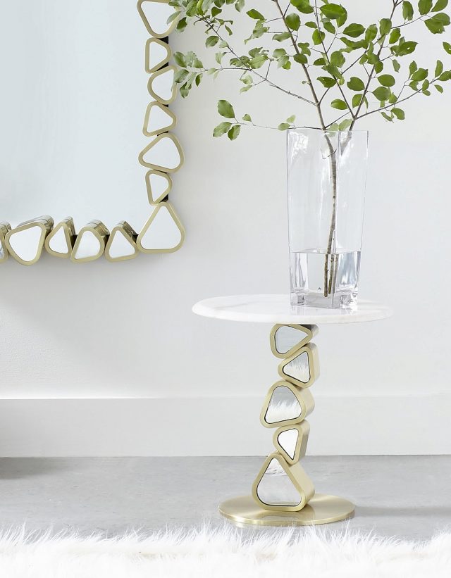 Декоративный стол Phillips Collection Pebble End Table