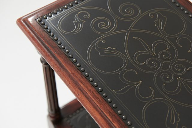 Декоративный стол Theodore Alexander ENGRAVED WHATNOT ACCENT TABLE