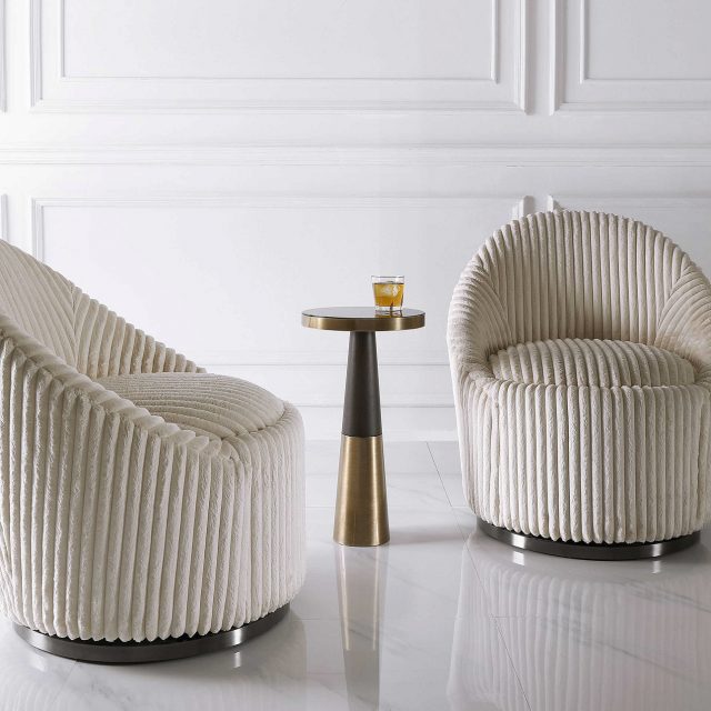 Декоративный стол UTTERMOST Fortier
