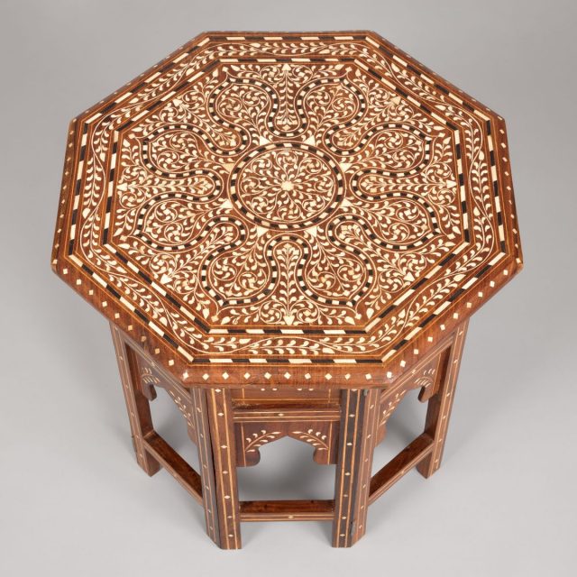 Декоративный стол VAUGHAN Octagonal Star Table