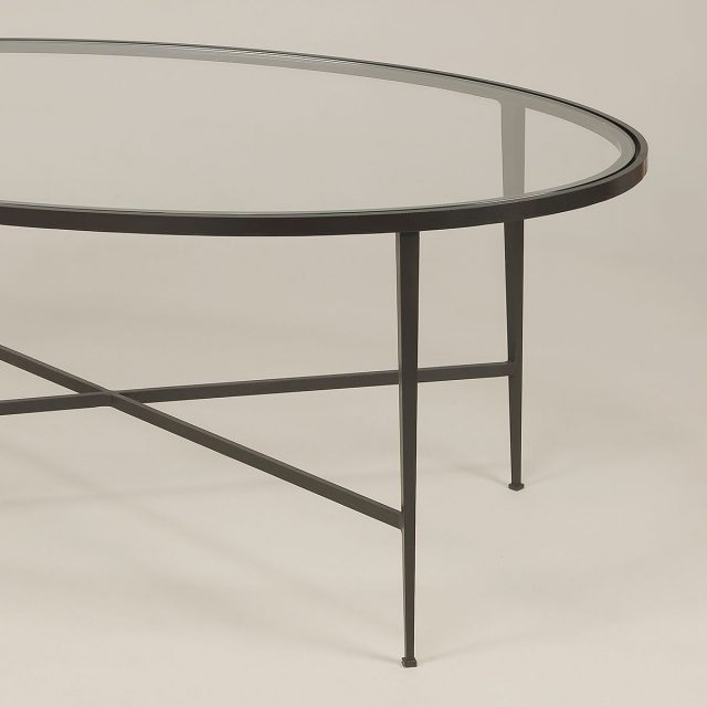 Декоративный стол VAUGHAN Wells Oval Table