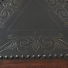 Декоративный стол Victorian Corner Table