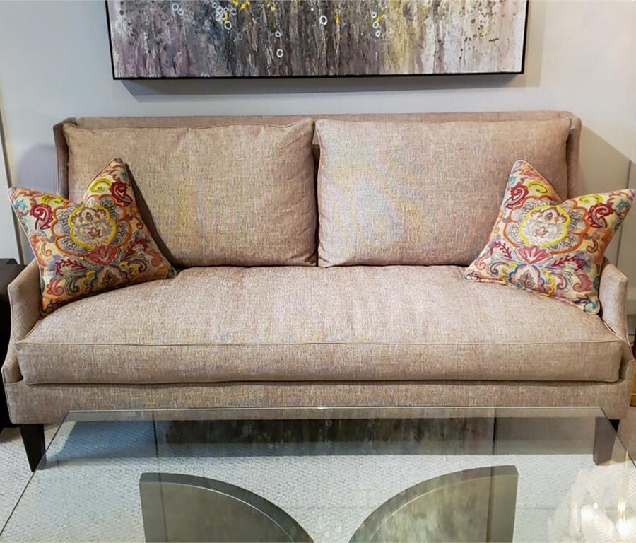 Диван John-Richard Scoop-Arm Sofa 2195 with Toss Pillows