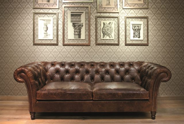 Диван The Sofa and Chair Company Club Chesterfield