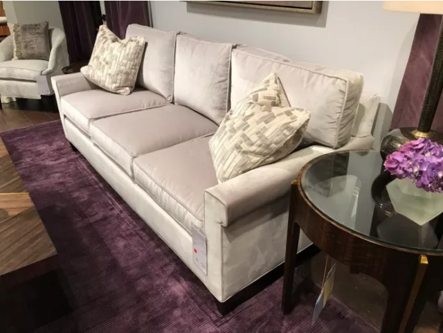 Диван Theodore Alexander Sofa SRC323