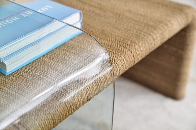 Коктейльный стол HOOKER FURNITURE Amani Rope and Glass Cocktail Table