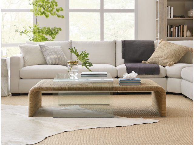 Коктейльный стол HOOKER FURNITURE Amani Rope and Glass Cocktail Table