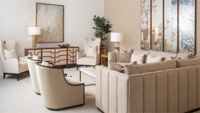 Коктейльный стол John-Richard Scalloped End Table
