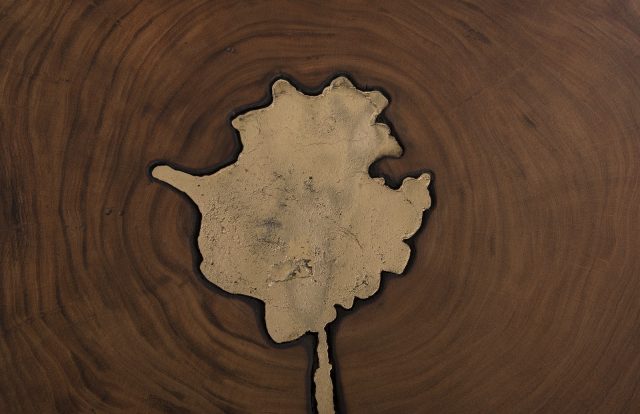 Коктейльный стол Phillips Collection Molten Coffee Table Brass