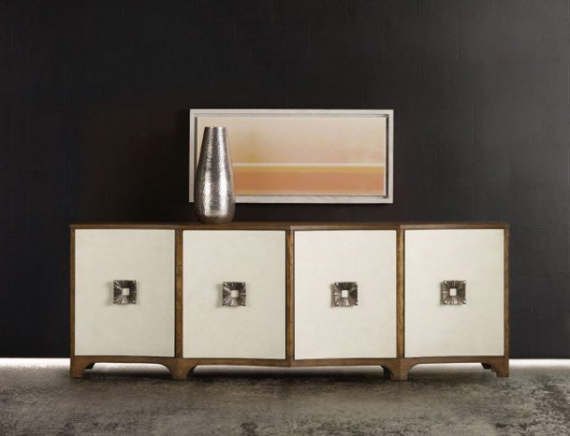 Комод HOOKER FURNITURE HOOKER ACCENTS FOUR-DOOR LIGHT CREDENZA