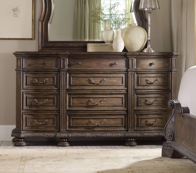 Комод HOOKER FURNITURE RHAPSODY TWELVE-DRAWER