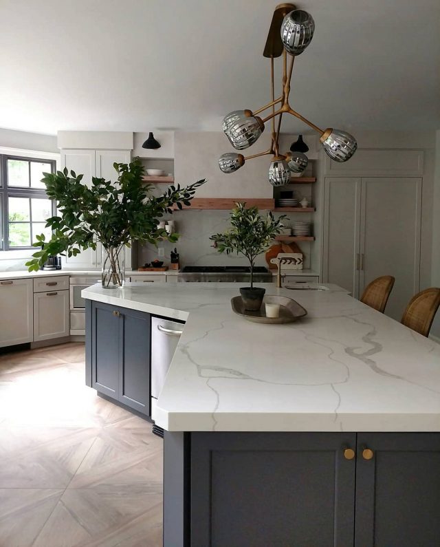 Люстра ARTERIORS SMYTH CHANDELIER