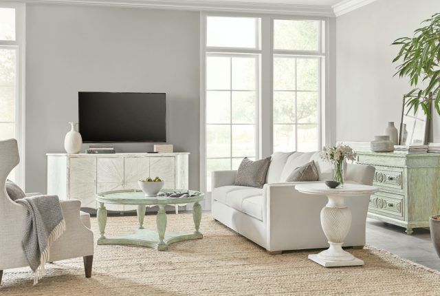 Медиа консоль HOOKER FURNITURE Traditions