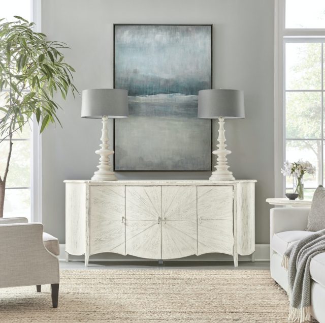Медиа консоль HOOKER FURNITURE Traditions