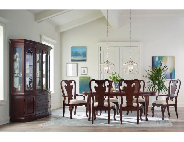 Обеденный стол American Drew Oval Dining Table