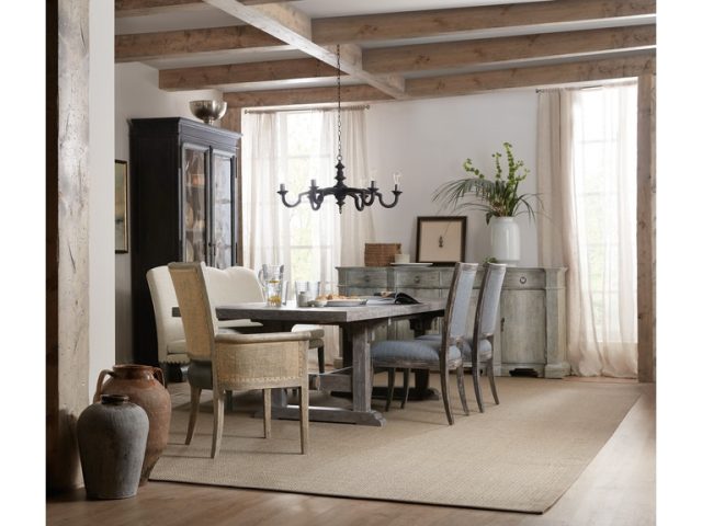 Обеденный стол HOOKER FURNITURE BEAUMONT RECTANGULAR DINING TABLE