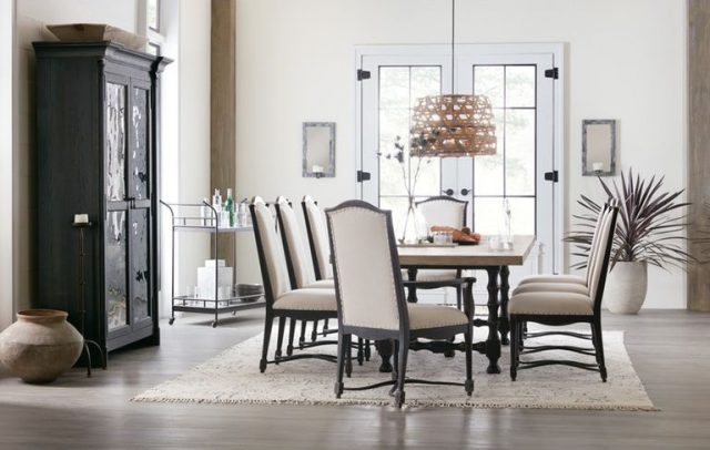 Обеденный стол HOOKER FURNITURE CIAO BELLA TRESTLE DINING TABLE WHITE/BLACK