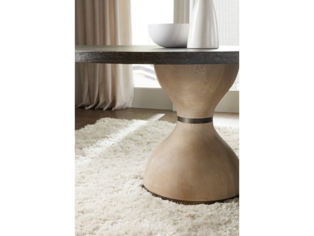 Обеденный стол HOOKER FURNITURE MIRAMAR 60" DINING TABLE