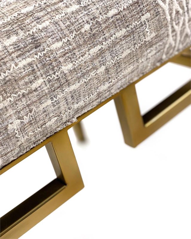 Оттоманка John-Richard Antique Gold Stool