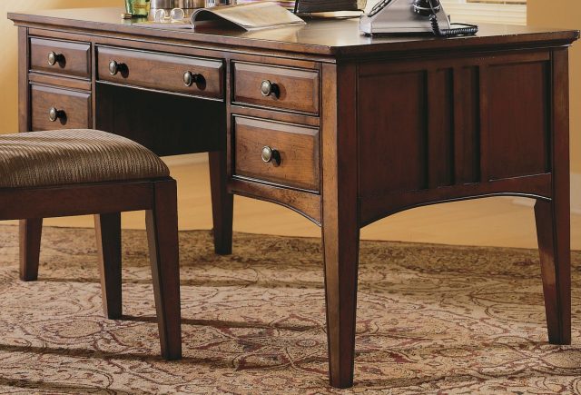 Письменный стол HOOKER FURNITURE WRITING DESK