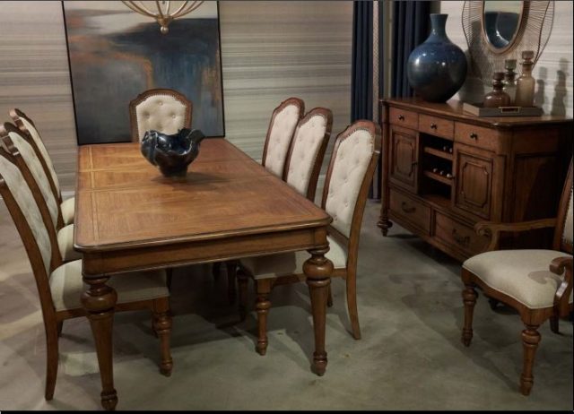 Полукресло American Drew UPHOLISTERED BACK SIDE CHAIR