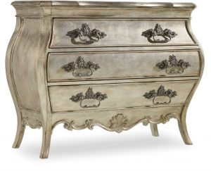 Прикроватная тумба HOOKER FURNITURE SANCTUARY THREE-DRAWER BACHELORS
