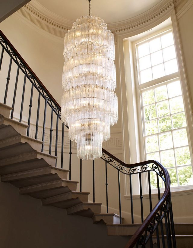 Люстра VAUGHAN Lymington Chandelier