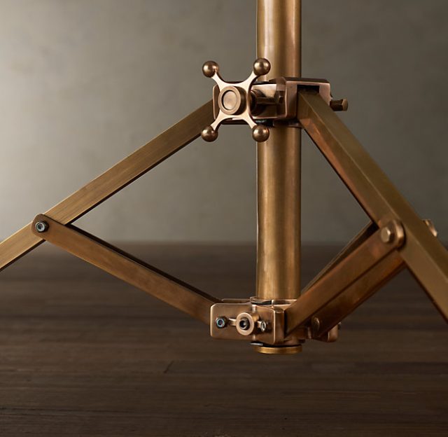 Напольная лампа Restoration Hardware PHOTOGRAPHER'S TELESCOPING