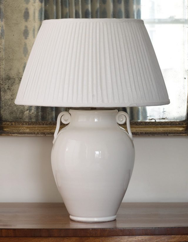 Настольная лампа VAUGHAN Acerra Ceramic Vase Table Lamp
