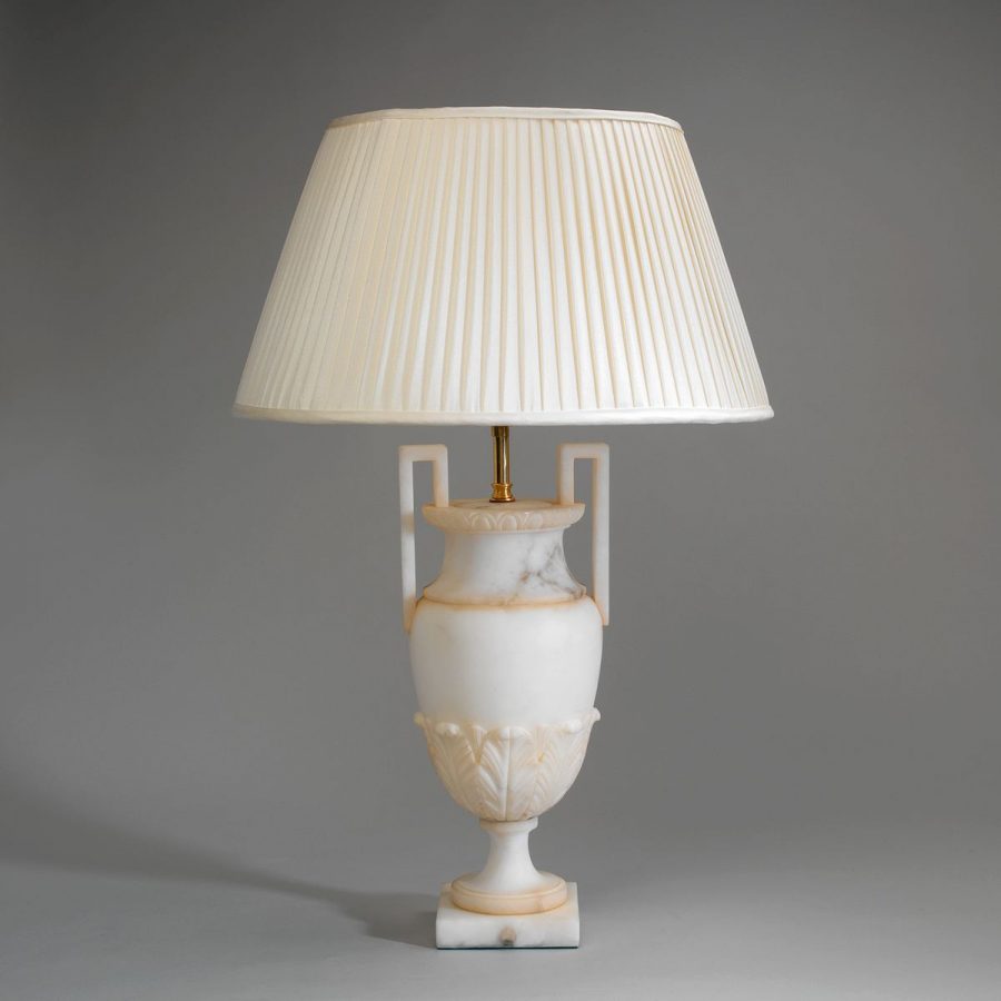Настольная лампа VAUGHAN Amalfi Alabaster Urn Table Lamp
