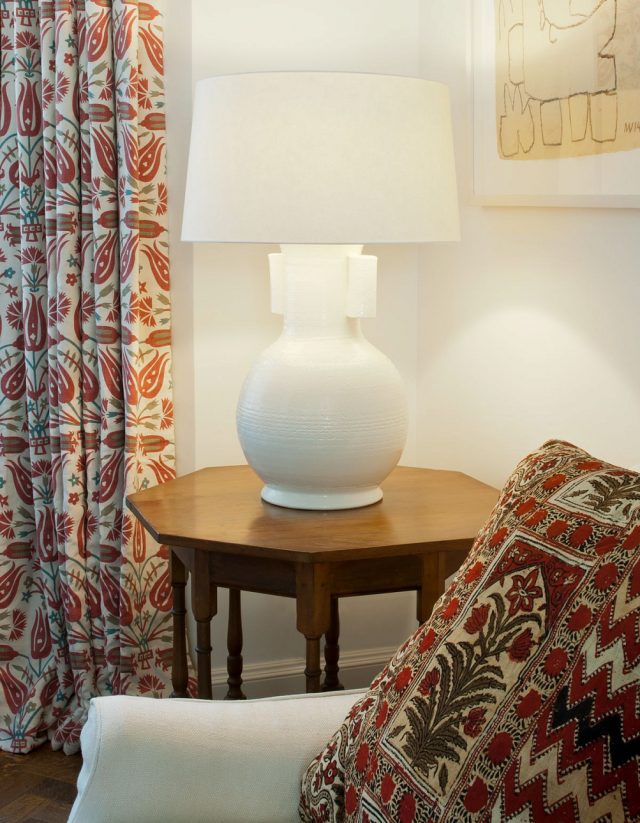 Настольная лампа VAUGHAN Aswan Ceramic Table Lamp