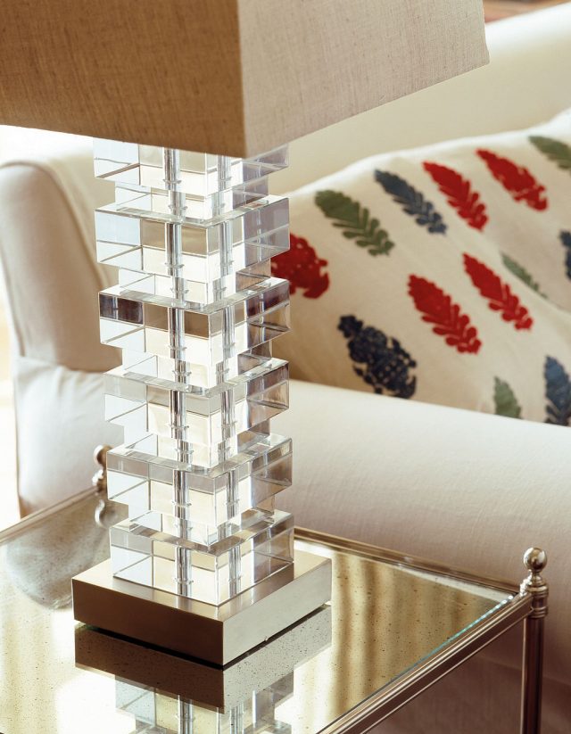 Настольная лампа VAUGHAN Manhattan Square Column Table Lamp