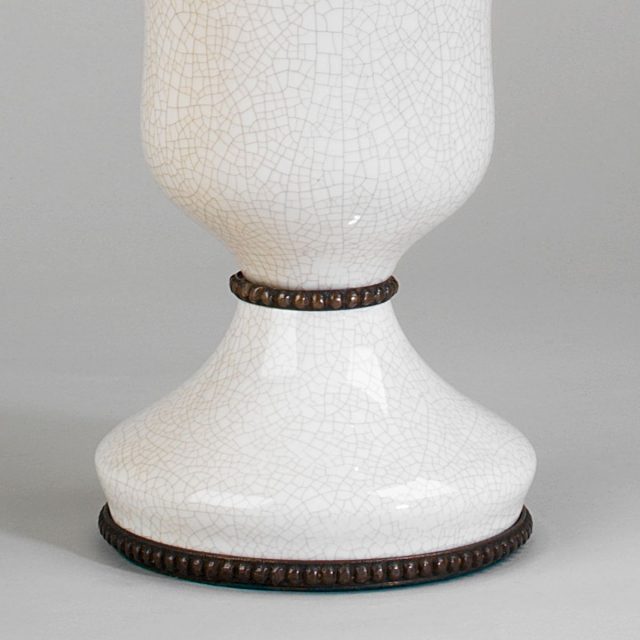 Настольная лампа VAUGHAN Menerbes Table Lamp