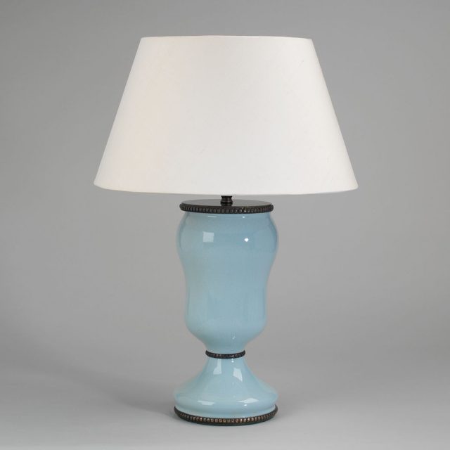 Настольная лампа VAUGHAN Menerbes Table Lamp